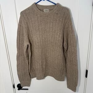 LL Bean 100% Lambswool Rib Knit Crewneck Sweater. Mens Classic, Casual, Outdoor